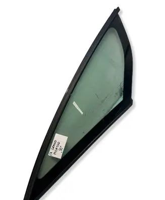 Citroen C4 Grand Picasso Front door vent window glass four-door E943R000016