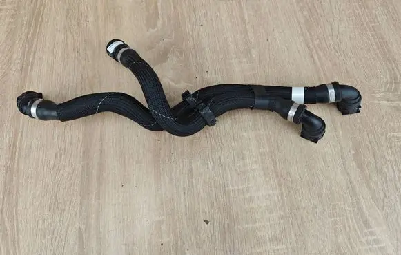 BMW X6 G06 Engine coolant pipe/hose 8476120