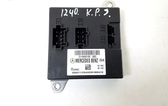 Mercedes-Benz E W211 Other control units/modules A2115452132