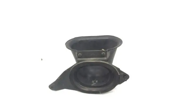 Mitsubishi Pajero Air intake duct part MD172570