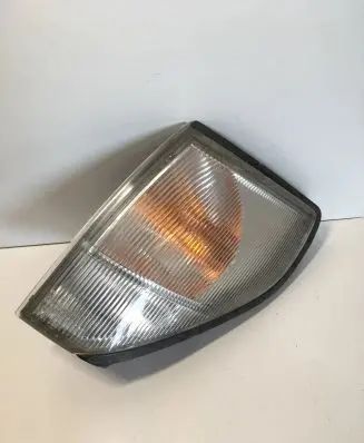 Toyota Land Cruiser (HDJ90) Front indicator light E139015 6053