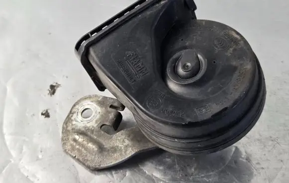 Ford Grand C-MAX Horn signal 00240820 A046522