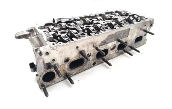 Volkswagen Tiguan Engine head 04L103373E