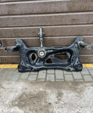 Skoda Octavia Mk3 (5E) Front subframe 21175000037 F194