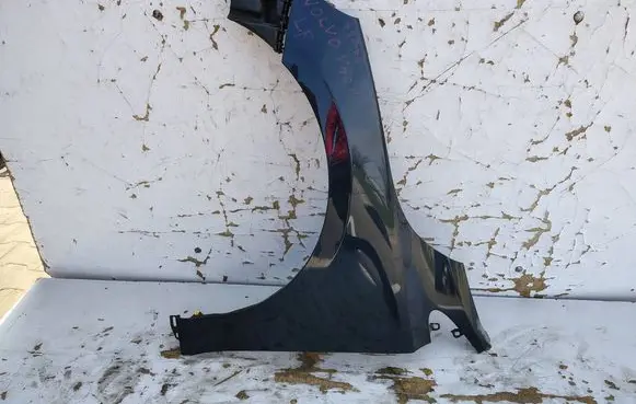 Volvo V40 Fender 
