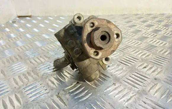 Audi A3 S3 8L Power steering pump