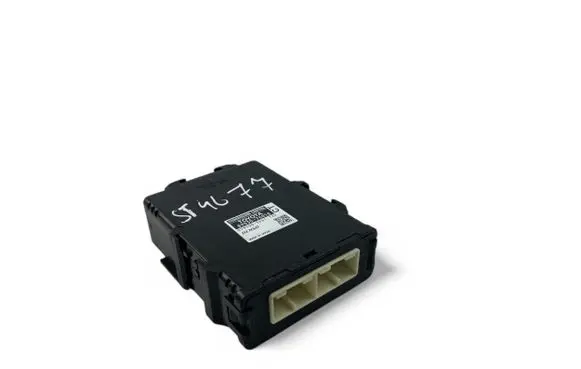 Lexus CT 200H Other control units/modules 8953576010