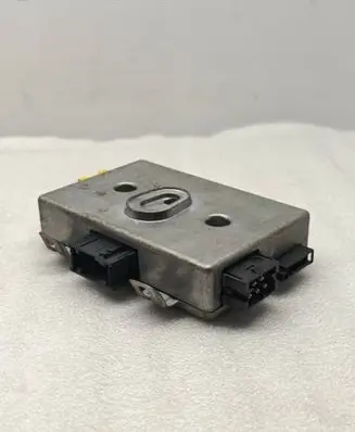 BMW 5 E60 E61 Door control unit/module 6952987 75789012