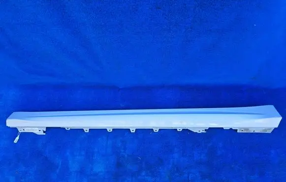 BMW 4 F36 Gran coupe Sill/side skirt trim 8060373