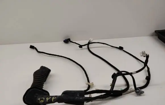 Mercedes-Benz Citan W415 Rear door wiring loom 24124304R