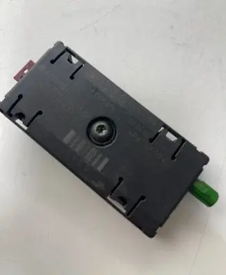 BMW 3 E90 E91 Antenna control unit 6933327 280406