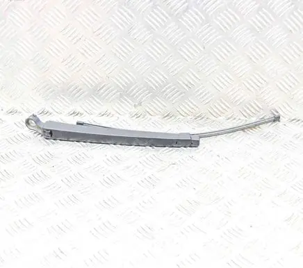 Rear wiper blade arm
