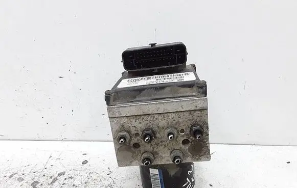 Volkswagen PASSAT B6 ABS Pump 3C0614109 16420501
