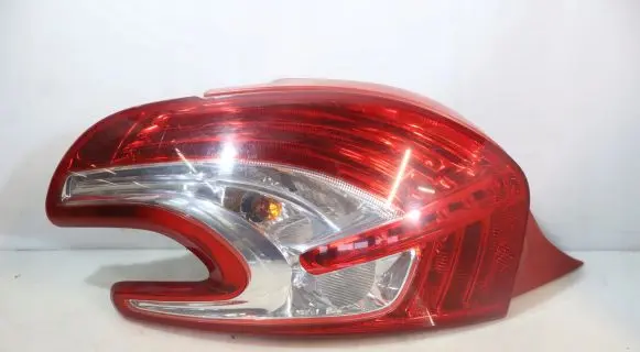 Peugeot 208 Rear/tail lights