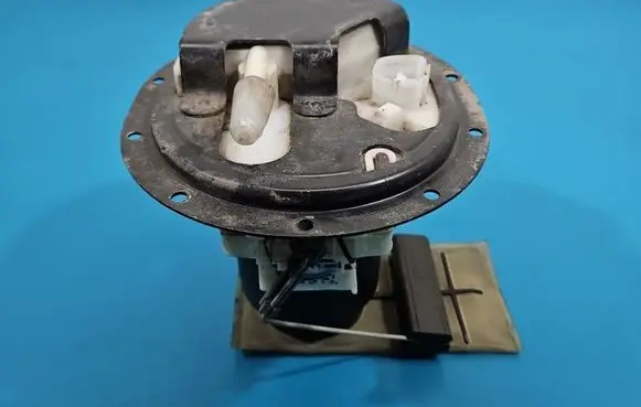 Toyota Avensis T220 In-tank fuel pump 0580313069 IMPRK1544502