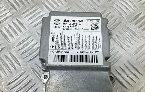 Audi Q3 8U Airbag control unit/module 8U0959655B