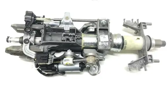 Steering wheel axle set