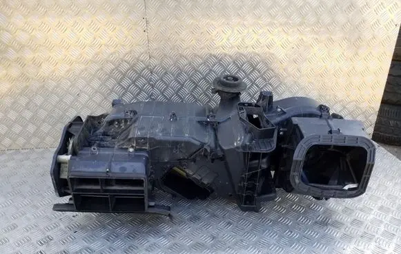 Nissan Navara D40 Interior heater climate box assembly housing 27210EC210