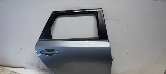 KIA Ceed Rear door