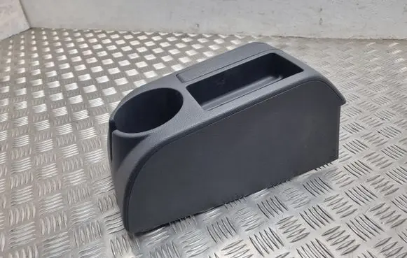Volkswagen Golf V Center console 1K0863319