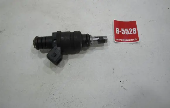 Audi A3 S3 8L Fuel injector 06A906031D