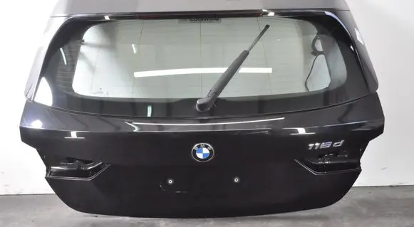 BMW 1 F40 Tailgate/boot cover trim set 