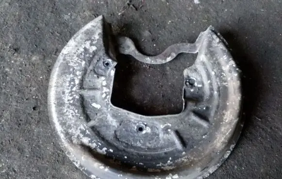 Volkswagen Golf V Rear brake disc plate dust cover 