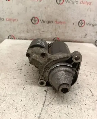 Nissan Almera Tino Starter motor 0001116006