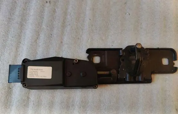 Audi Q5 SQ5 Tailgate/trunk/boot lock/catch/latch 4F9827383G