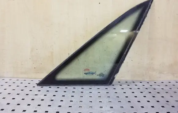 Audi A6 S6 C4 4A Rear side window