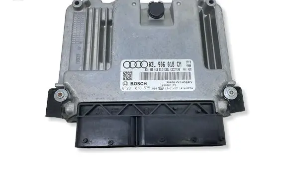 Audi Q3 8U Engine control unit/module ECU 03L906018CM