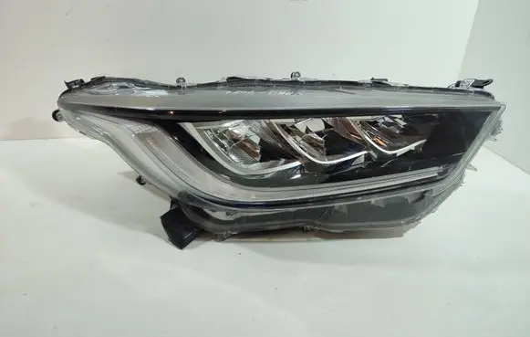 Toyota Yaris XP210 Headlight/headlamp