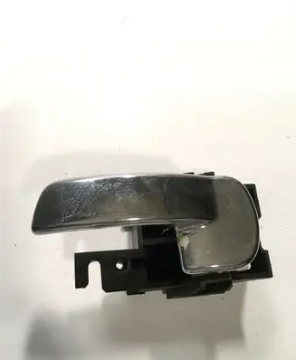 Nissan Pathfinder R51 Rear door interior handle 8318G