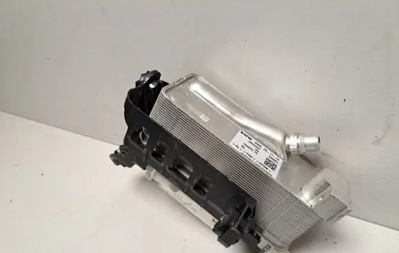 BMW i4 A/C cooling radiator (condenser) 9476767