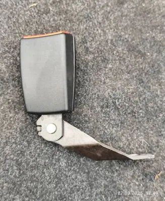 Audi TT Mk1 Rear seatbelt buckle 8N885774001C 0110200471