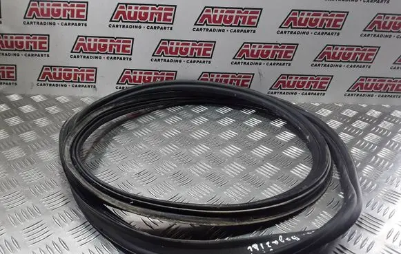 Volkswagen T-Roc Trunk rubber seal (body) 2GG827705