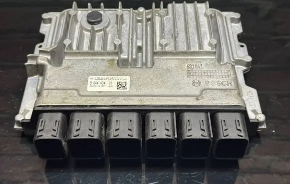 BMW 3 G20 G21 Engine control unit/module ECU 0261S10020 9844434