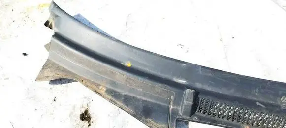 Audi A3 S3 8L Wiper trim 8L1819415
