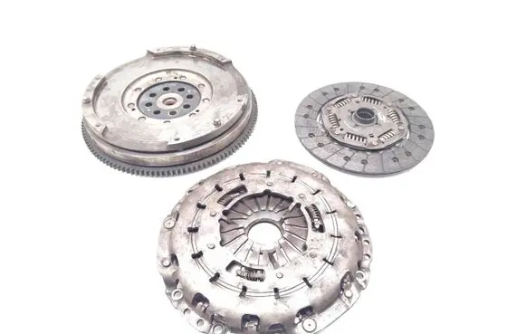 BMW X3 E83 Clutch set kit 704727 C0704075