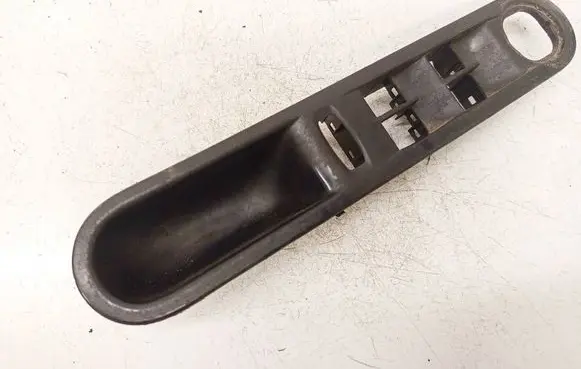 Renault Espace - Grand espace IV Front door window switch trim 8200012126