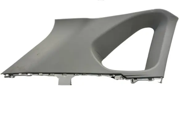 (D)pillar trim (top)