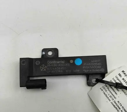 Alfa Romeo Stelvio Keyless system antenna 04749301AB 032AA08450