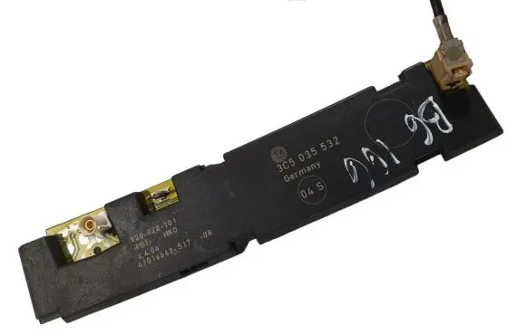 Volkswagen PASSAT B6 Antenna control unit 3C5035532