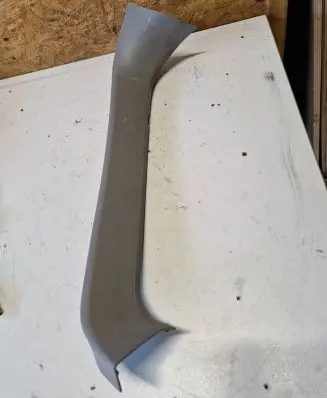 Subaru Forester SF Tailgate trim 94013FC040
