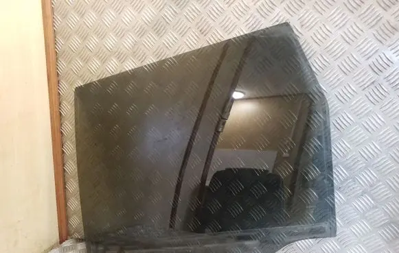 Nissan X-Trail T31 Rear door window glass 43R007953