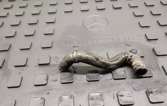 Mercedes-Benz A W176 Engine coolant pipe/hose A2465010458