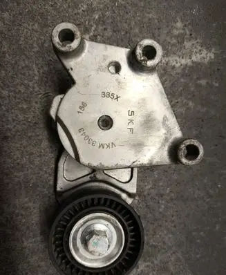 Ford C-MAX II Generator/alternator belt tensioner 1355389 4M5Q6A228BA 1469717