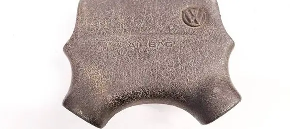 Volkswagen Golf III Steering wheel airbag 