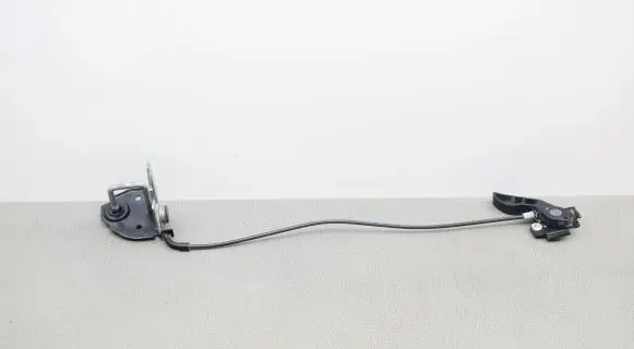 BMW 5 F10 F11 Engine bonnet/hood lock/latch loop/hook 7183764 7183765