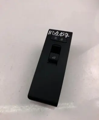 Volvo XC40 Electric window control switch 31456060